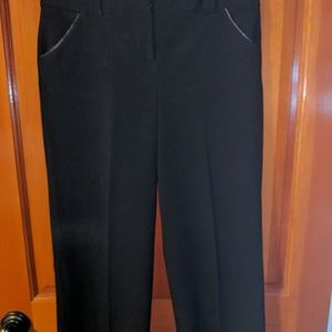 Ladies Larry Levine Fall Capris